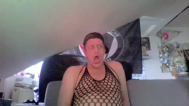 Bigthroaterboy: διαδικτυακό σόου στην κάμερα