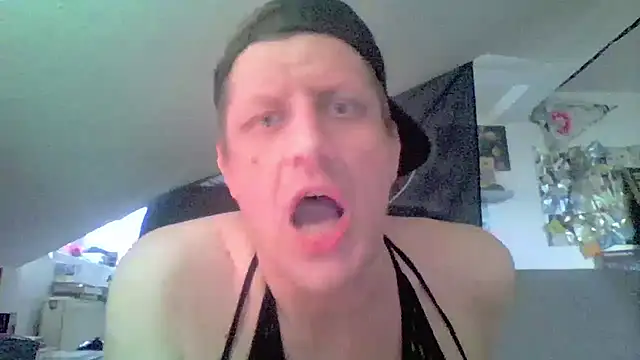 Bigthroaterboyのウェブカメラショー
