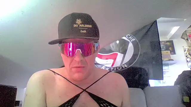 Bigthroaterboy Webcam show