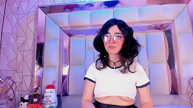SaraMartini1 Adlı Modelin Canlı XXX Sohbeti