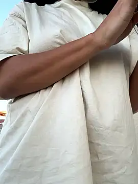 Show modela HaileyDiana na web-kameri