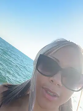 HaileyDiana's Webcam Show