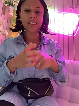 HaileyDiana Webcamshow