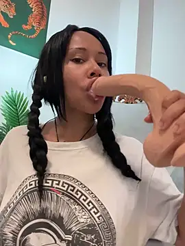 HaileyDiana webcam show
