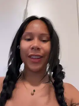 HaileyDianaのウェブカメラショー
