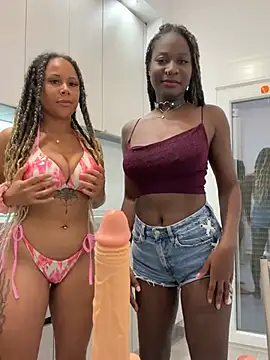 HaileyDiana Webcam Show