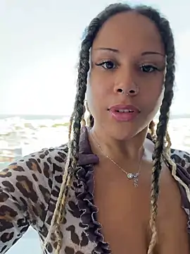 HaileyDiana's Webcam Show