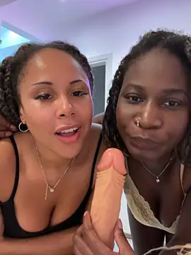 HaileyDiana Webcam Show
