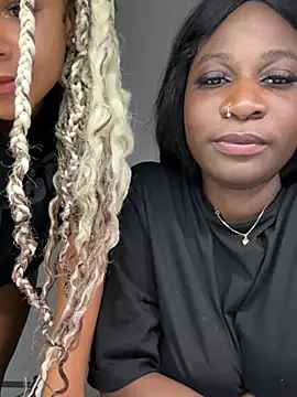 HaileyDiana Show in webcam