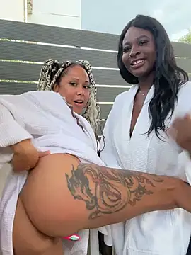 HaileyDiana Show in webcam