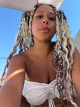 دردشة HaileyDiana الجنسية المباشرة