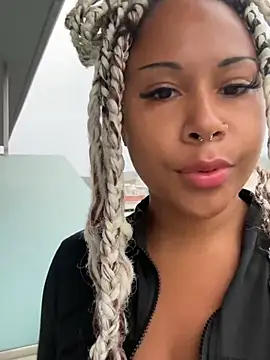 HaileyDiana Webcam Show