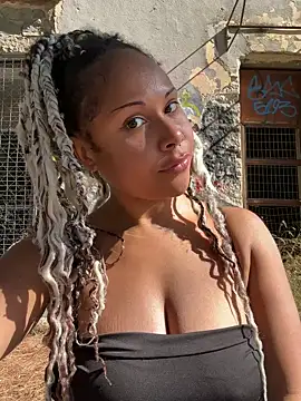 HaileyDiana Webcamshow