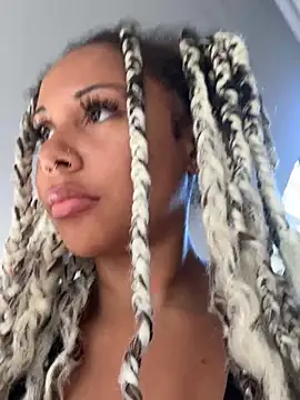 HaileyDiana Webcamshow