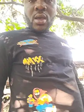 Pertunjukan Kamera Web Petrossa