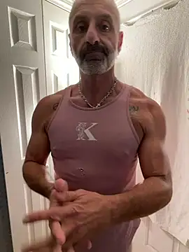 DaddySnowXX: διαδικτυακό σόου στην κάμερα