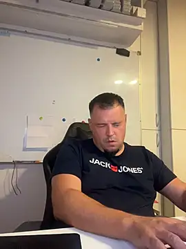 Вебкам-шоу snayperm123