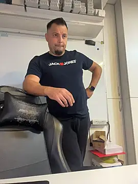 snayperm123 Adlı Modelin Web Kamerası Şovu