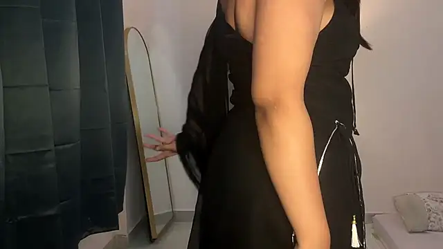 Cheriiexoxo Adlı Modelin Canlı XXX Sohbeti