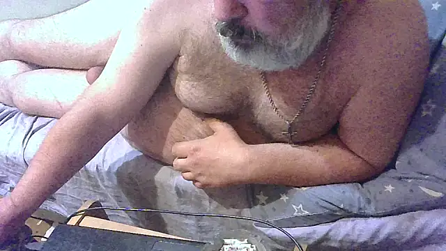 Show modela Art_Ass na web-kameri