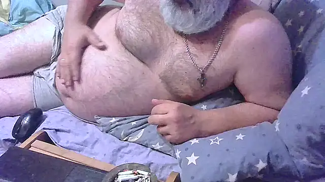 Show modela Art_Ass na web-kameri
