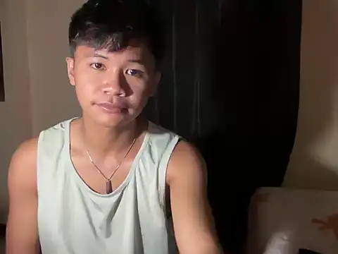 RaVeN354's Webcam Show