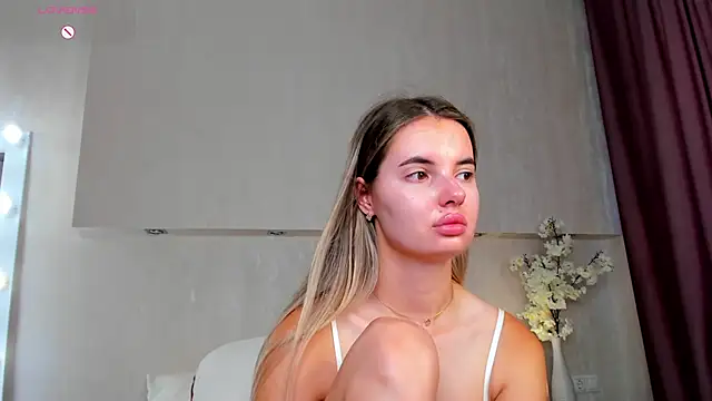 Erika_Carpenter Chat XXX in diretta