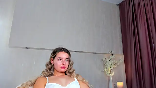 Erika_Carpenter – Live XXX-chat