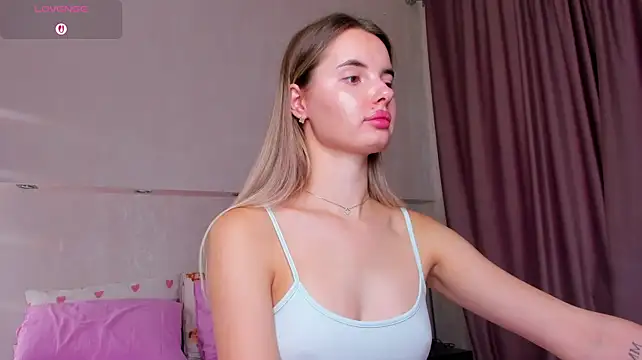 Erika_Carpenter লাইভ XXX চ্যাট