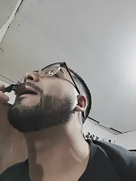 Rikipollav Webcam Show