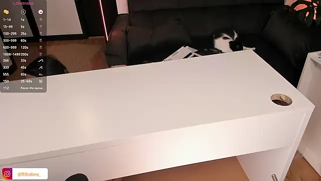 Pokój czatu na żywo – ariana_fitl_