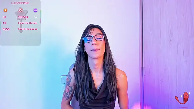 Pokazy przed kamerką – sofiaa_grey_