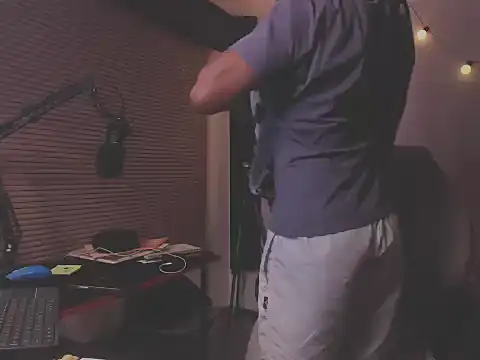 Samuel_thompson Show in webcam