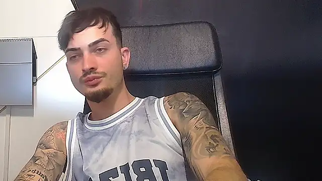 BrandonTateのウェブカメラショー