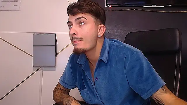BrandonTate Шоу с уебкамера
