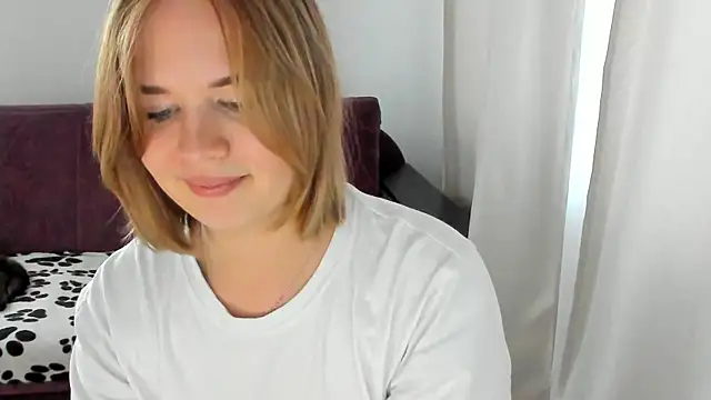 צ'אט XXX בשידור חי של AlicePopsy
