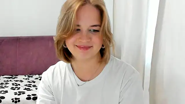 AlicePopsy Adlı Modelin Canlı XXX Sohbeti