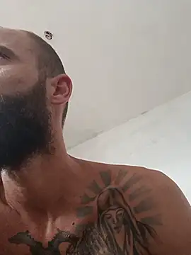 הופעת וובקאם של Big_Dick_Albanian_Goat