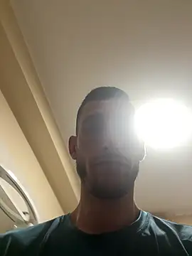 Gionnytav Pertunjukan Webcam