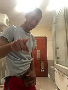 Gionnytav's Webcam Show