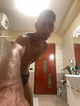 Gionnytav Webcam show