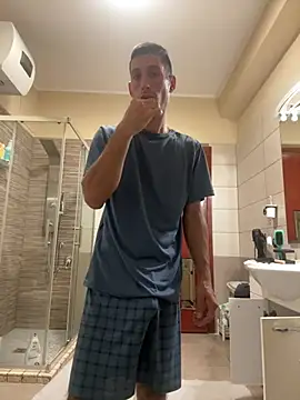 Gionnytav Webcam show