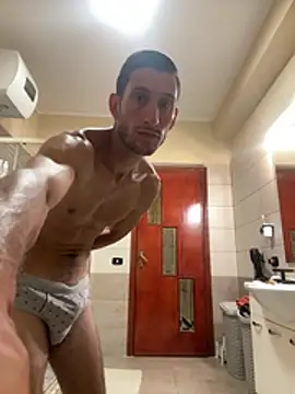 Gionnytav's Webcam Show
