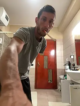 Gionnytav Show in webcam