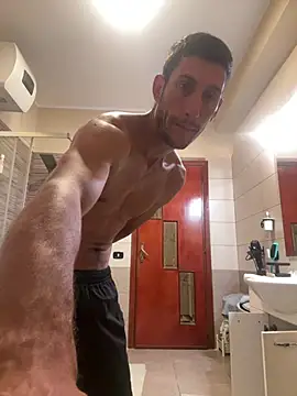 Gionnytav Show in webcam
