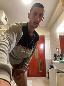 Gionnytav webcam show