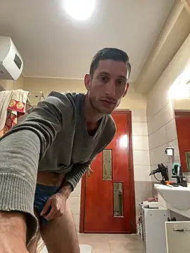 Gionnytav's Webcam Show