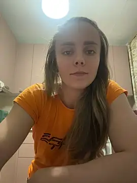 AlisaKissss Chat XXX in diretta