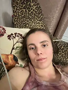 Chat +18 de AlisaKissss ao vivo