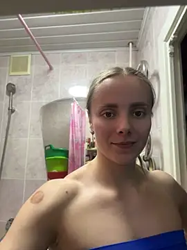 AlisaKissss 라이브 XXX 채팅